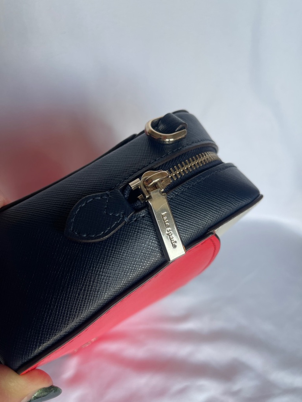 Kate Spade Lauryn Colorblock
Crossbody Camera Bag - Picture 9 of 10